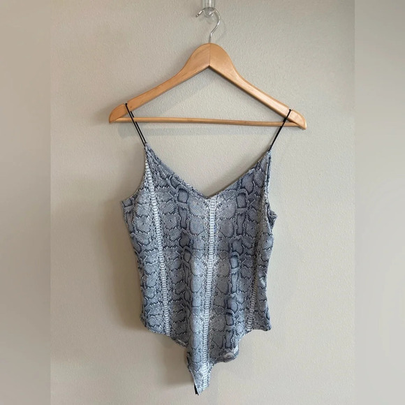 GAZE Spaghetti Strap Grey Snakeskin Bodysuit Size Large NWT - Picture 2 of 14
